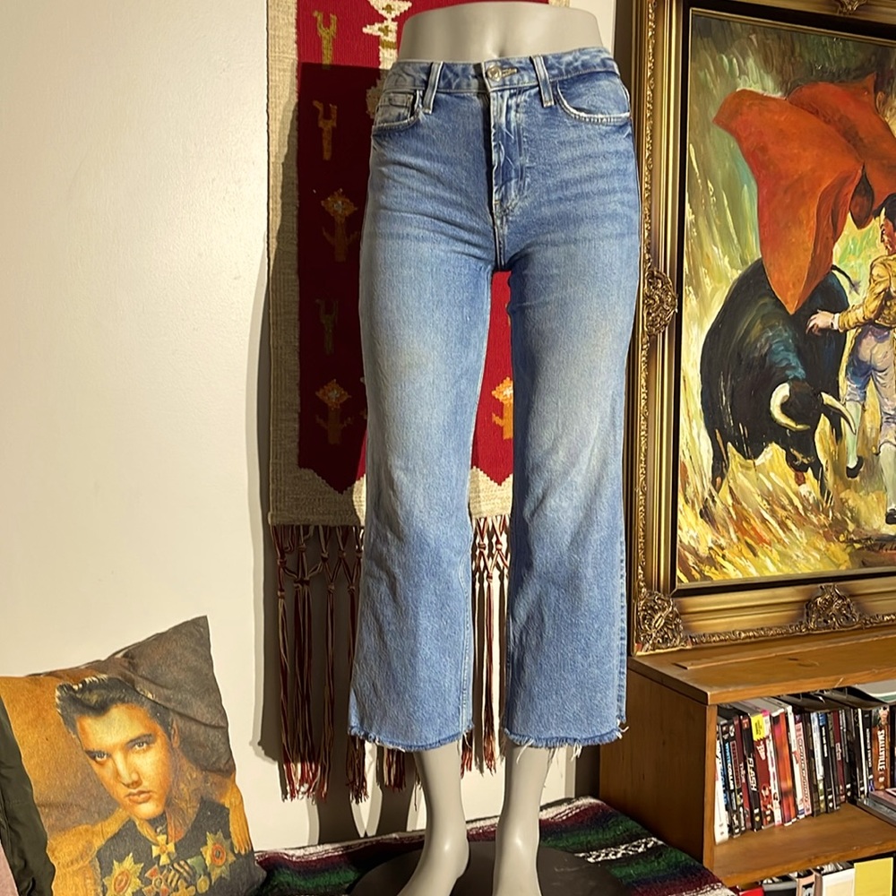 2/$20 🍃 Zara cropped jeans. 2